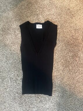 Van Der Rock Black Ribbed V-Neck Sleeveless Top